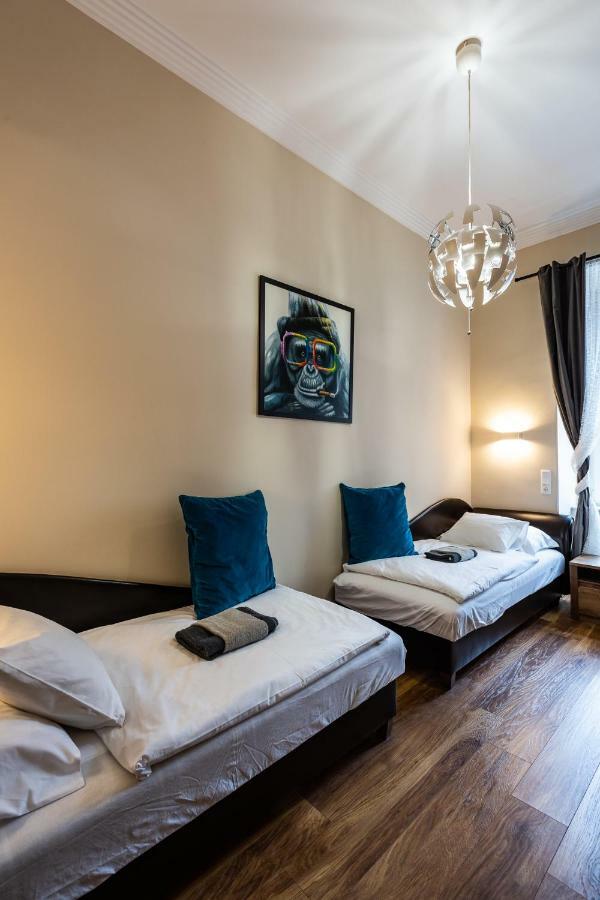 Center Of The Center, The Grand Deluxe Apartamento Budapeste Exterior foto