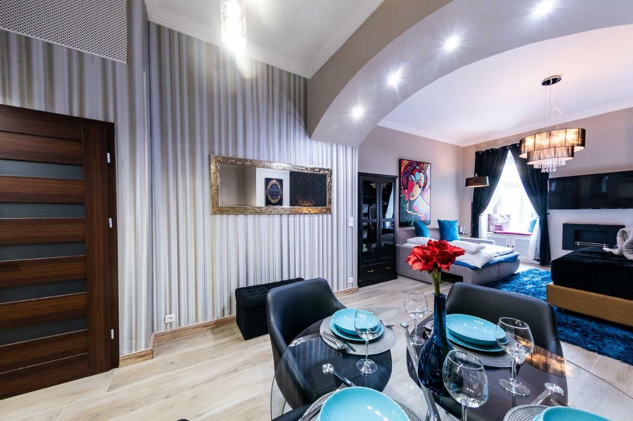 Center Of The Center, The Grand Deluxe Apartamento Budapeste Exterior foto