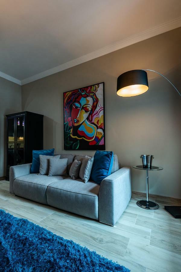 Center Of The Center, The Grand Deluxe Apartamento Budapeste Exterior foto