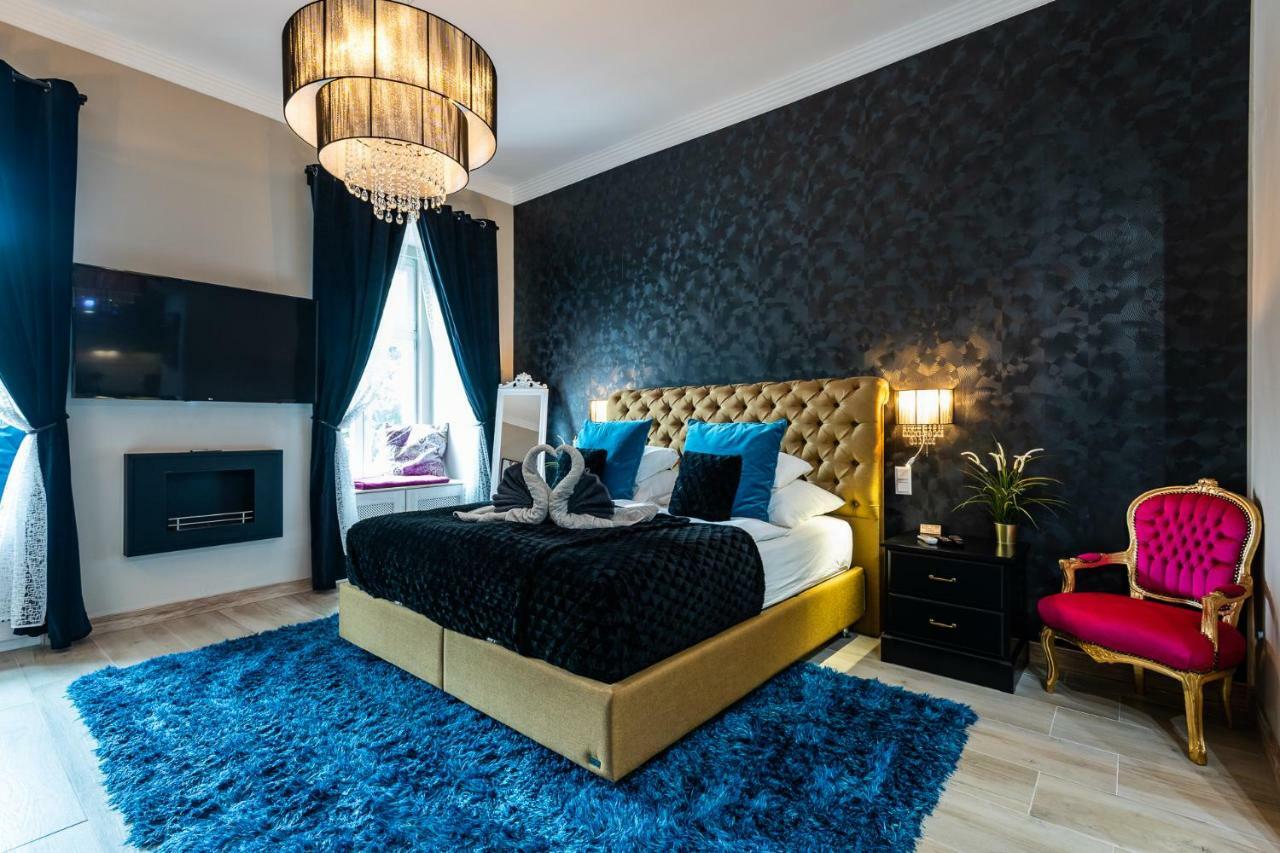 Center Of The Center, The Grand Deluxe Apartamento Budapeste Exterior foto