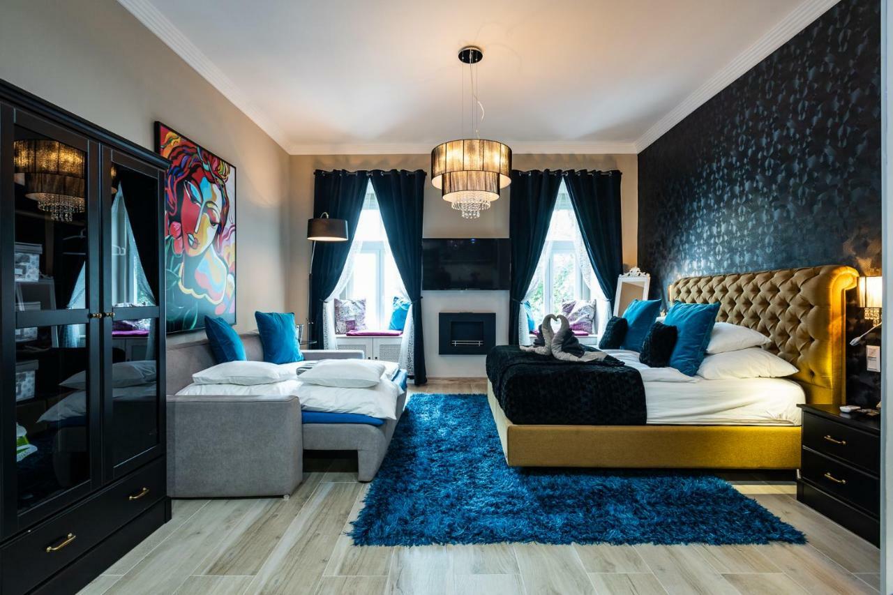 Center Of The Center, The Grand Deluxe Apartamento Budapeste Exterior foto